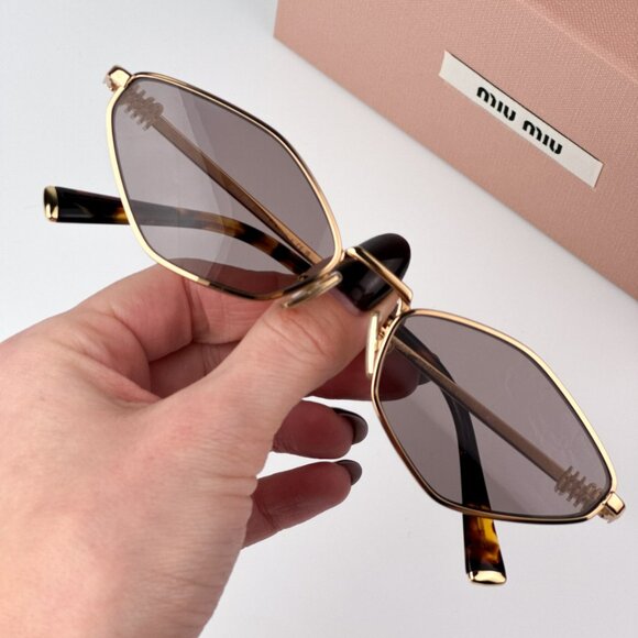 Miu Miu MU56ZS 5AK20I REGARD BRAND NEW Sunglasses Gold Purple Geometric Unisex main image 12
